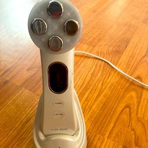 LED rejuvenation wand